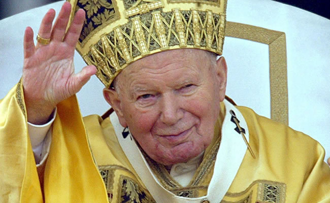 SANTIDAD. El papa Juan Pablo II muri en 2005 a los 85 aos de edad, dejando una profunda huella de fe entre los catlicos del mundo.