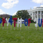 CELEBRACIN. Una fotografa muestra el patio sur de la Casa Blanca, donde Obama se reuni con las Fuerzas Armadas.