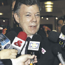 SOLIDARIO. Juan Manuel Santos.