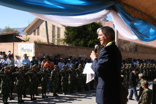 ACTO. El Vicepresidente ayer en Tarija.