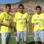 Los jugadores Diego Rivero (i), Alejandro Mndez (c) y Brayan Chacn (d).