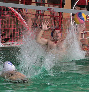 El waterpolo hace vibrar a la Capital