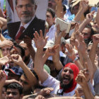 RADICALES. Los Hermanos Musulmanes reclaman el retorno de Mursi al Gobierno.