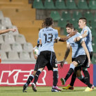 Los jugadores de la selección uruguaya celebran el gol de la clasificación a semifinales del Mundial de Turquía.