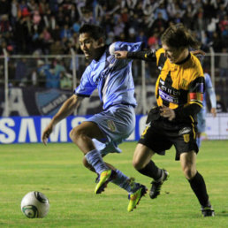 Chumacero (d) podría despedirse hoy de la hinchada atigrada.