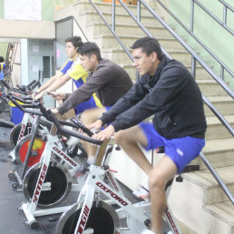 Los estudiantiles se entrenaron en gimnasio el fin de semana.