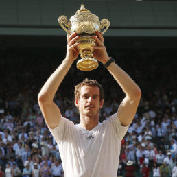 El tenista escocs Andy Murray le dio a Gran Bretaa el ttulo de Wimbledon ayer, en la final que consigui sobre el serbio Novak Djokovic.