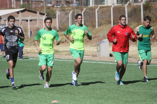 La prctica de ayer del equipo docto, en la cancha de Garcilazo.