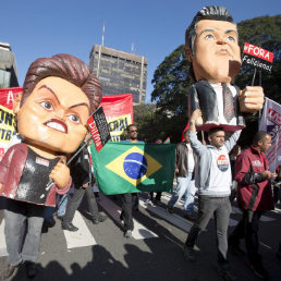 MEDIDAS. Algunas carreteras fueron bloqueadas en la jornada de protestas.