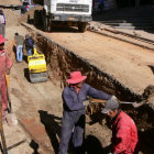 OBRAS. La Alcada repone la calzada.