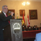 El presidente de la IRF, Osvaldo Maggi, durante el acto de distincin ayer, en la Aclada Municipal.