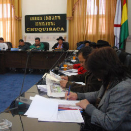 ASAMBLEA. El pleno en una de sus sesiones.