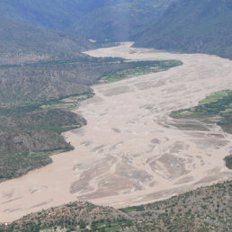 PELIGRO. El ro Pilcomayo tiene varios problemas que estn relacionados con la contaminacin, sedimentacin y desarrollo del sbalo.