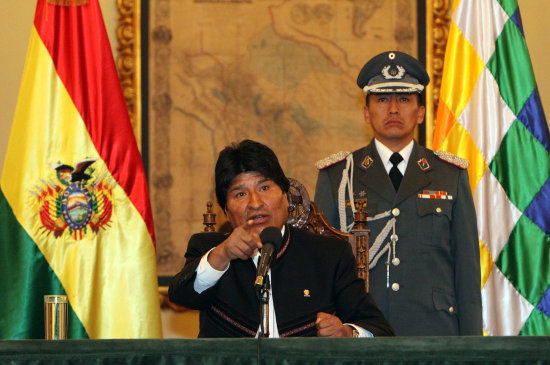 Discurso. El presidente Evo Morales brind una conferencia de prensa, ayer.