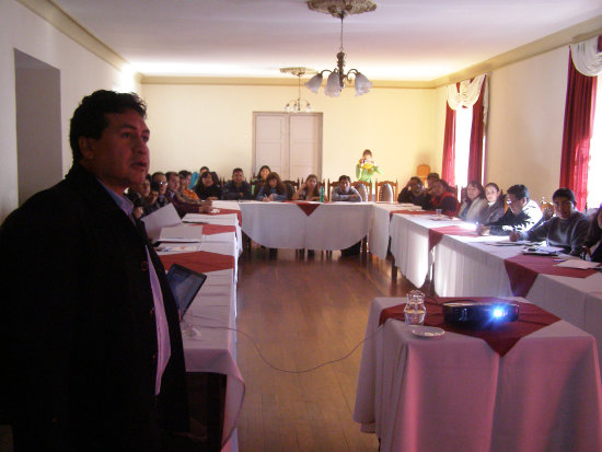 Taller. La presentacin de la propuesta del Plan de Accin Ambiental Municipal estuvo a cargo de representantes de ASE-LIDEMA y la Alcalda.