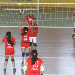 Ayer acab la disciplina de voleibol en el coliseo Jorge Revilla Aldana.