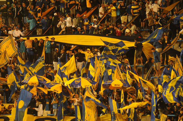 La hinchada de Boca Juniors est bajo la lupa, debido a las muertes registradas en un enfrentamiento antes de un partido amistoso que fue suspendido.