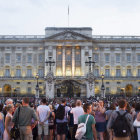 NACIMIENTO. El nacimiento del nio fue anunciado oficialmente por Buckingham.