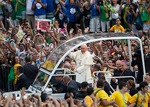 El Papa aboga por ms espacios para la juventud