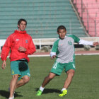 El argentino Ezequiel Gaviglio (i) formar parte del onceno inicial esta noche en la Villa Imperial.