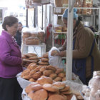 DIFERENCIA. En el Mercado Central el precio del pan vara de acuerdo con el peso.