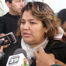 POSICIN. La concejala Arminda Herrera (NAC), ayer, durante su comparecencia ante los medios.