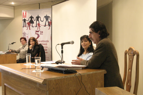 DEBATE. Una de las ponencias de la anterior versin del Congreso en Sucre.