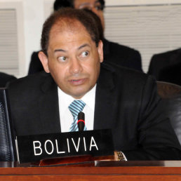 PROPUESTA. El ministro Carlos Romero.