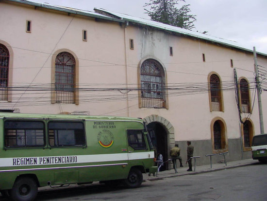 HACINAMIENTO. Crcel San Pedro.