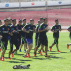 La Universidad de Chile entren ayer en el estadio Patria de Sucre.