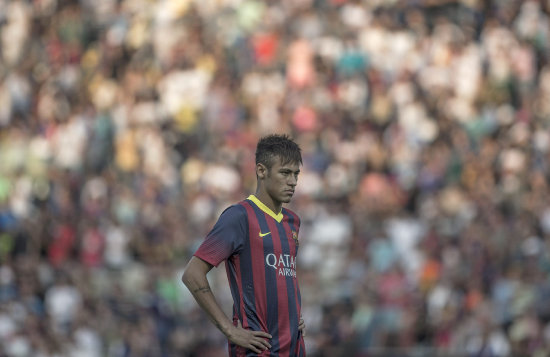 A pesar de su enfermedad, Neymar seguir entrenando con el Barcelona.