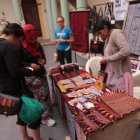 FERIA. La exposicin de artesanas en la Casa de la Cultura Universitaria.