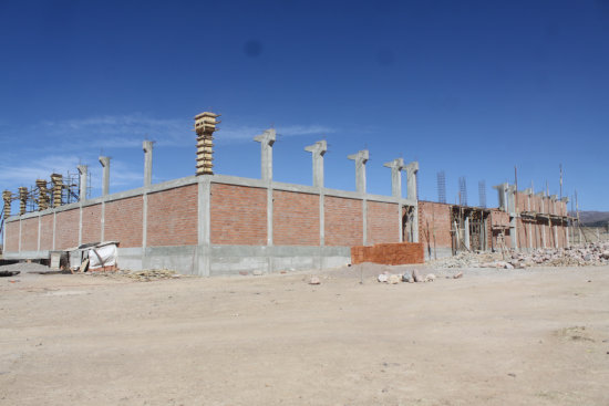 MDULO I. El Campo Ferial Multipropsito, que tiene una superficie total de cuatro hectreas, contempla tres mdulos y por ahora slo el primero (foto) est a punto de ser terminado. Este espacio ya podr acoger a la Fexpo Sucre el ao 2014.