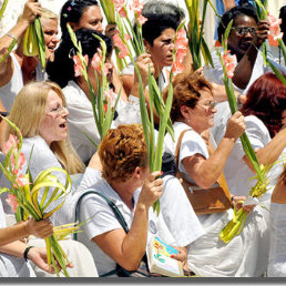DISIDENTES. Las Damas de Blanco piden detener las permanentes agresiones.