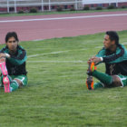 Marvin Bejarano (i) es el lateral izquierdo de Oriente.