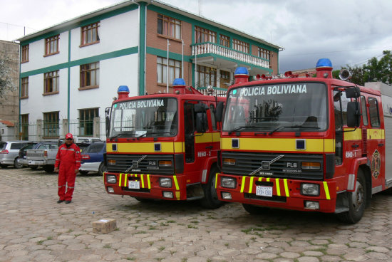 119. Los telfonos de Bomberos estn en Radio Patrullas 110, y no son atendidas.