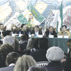 ASAMBLEA. Los delegados de las organizaciones e instituciones cruceas, anoche, en la Asamblea de la Cruceidad.