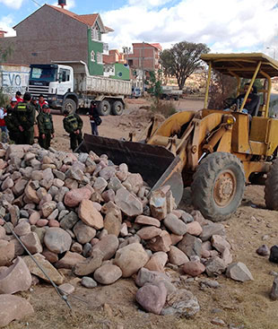 Retiran a vendedores de varas vas en Sucre