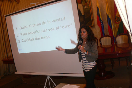 DOCTORANTE. Natalia Pabon durante su exposicin en la Universidad Andina.