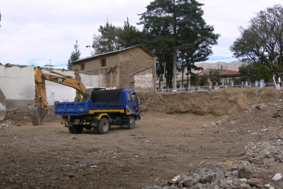 TRABAJO. La excavacin del terreno.