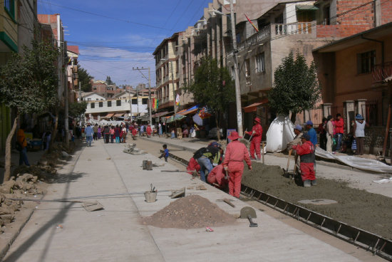 PAVIMENTO. Calle Sargento Tejerina.