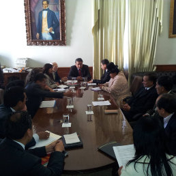 REUNIN. El diputado Hctor Arce visit a los magistrados del Tribunal Supremo.