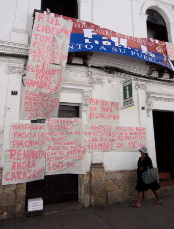 MEDIDA. Los estudiantes buncan respuesta.