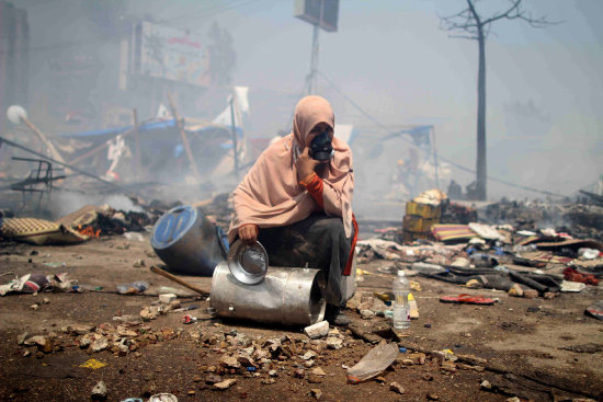 CONVULSIN. El caos se apoder de las calles en Egipto a raz de los violentos enfrentamientos entre policas y manifestantes.