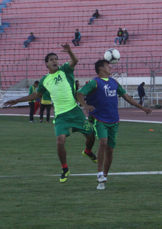 Elmer Ferrufino (i) ser una de las novedades en el onceno que recibir este domingo a Real Potos.