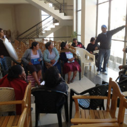 TALLER. Los vecinos recibieron informacin y dieron sugerencias para mejorar el transporte.