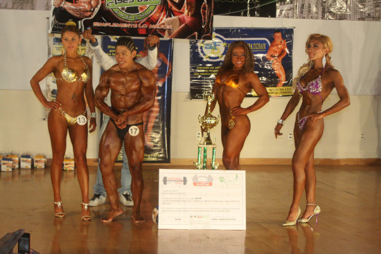 Mara Calvimontes (i) logr bronce, Gernimo Mamani (2i) plata y Vernica Durn (2d) y Jhanet Palacios (d) oro.