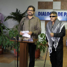 CONVERSACIONES. La delegacin de las FARC en el reinicio del dilogo de paz para Colombia que tiene lugar en La Habana, Cuba.