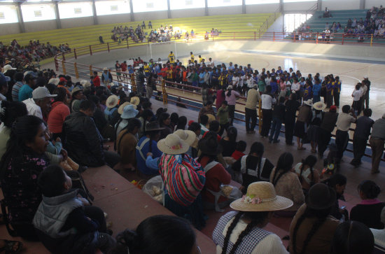 El acto inaugural de ayer, en el coliseo de ftbol de saln del estadio Patria.