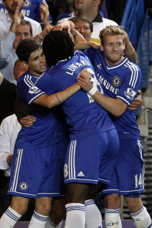 Los jugadores del Chelsea celebran.